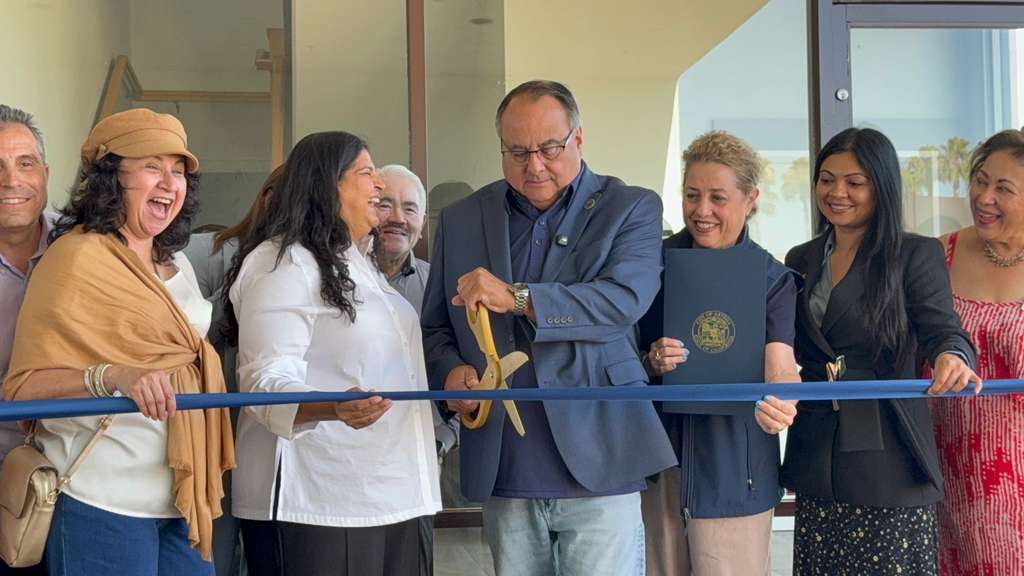 Business grand opening celebration photo