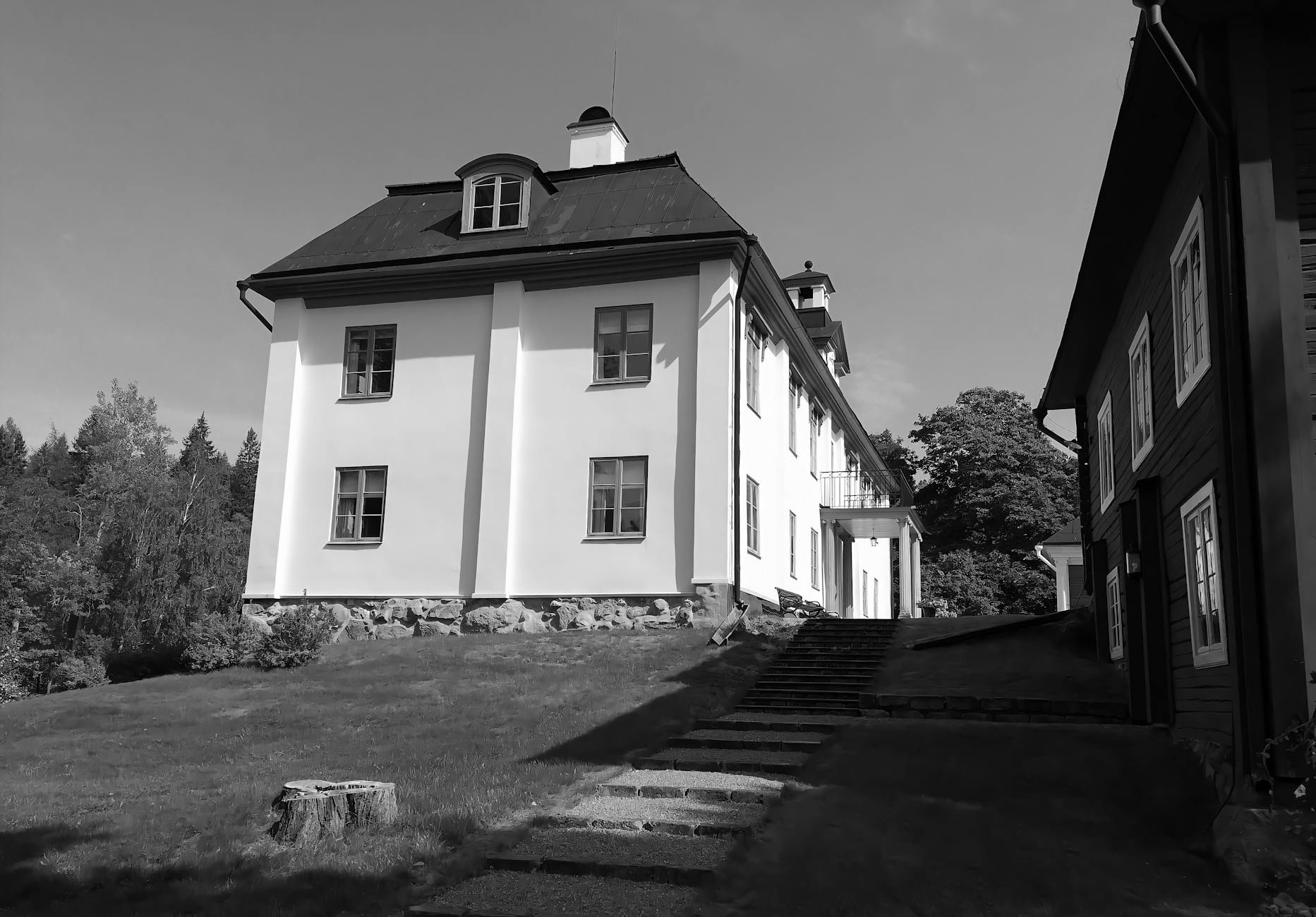 Ranking Member of House Armed Services Committee David Smith discusses the war on Iran